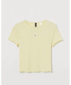 Short-sleeved top