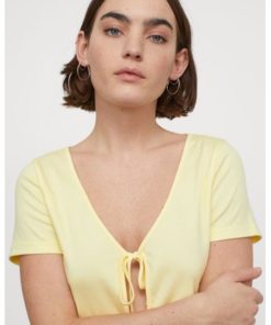 Tie-front ribbed top